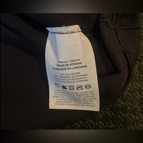 Peloton Nike with Peloton Nikepro  dri-fit long sleeve top host pick - Picture 8 of 13